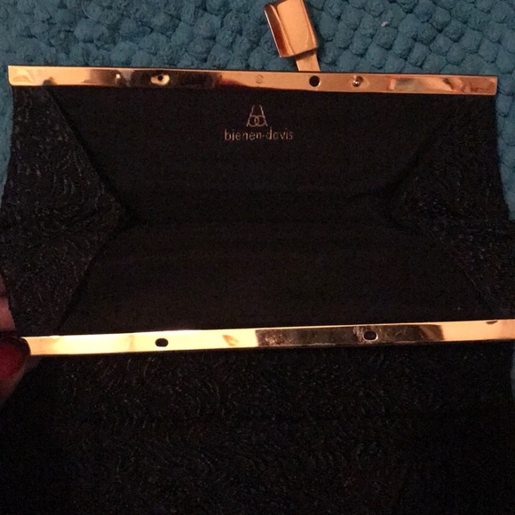 Clutch - Picture 3 of 5